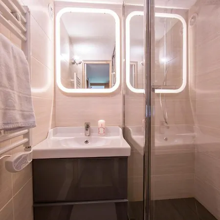 Апартаменти Sainte Foy L'argentiere Sleeps 5 T454433 *